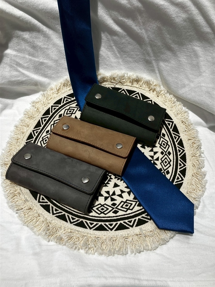 SLOW（スロウ） レザーキーケース