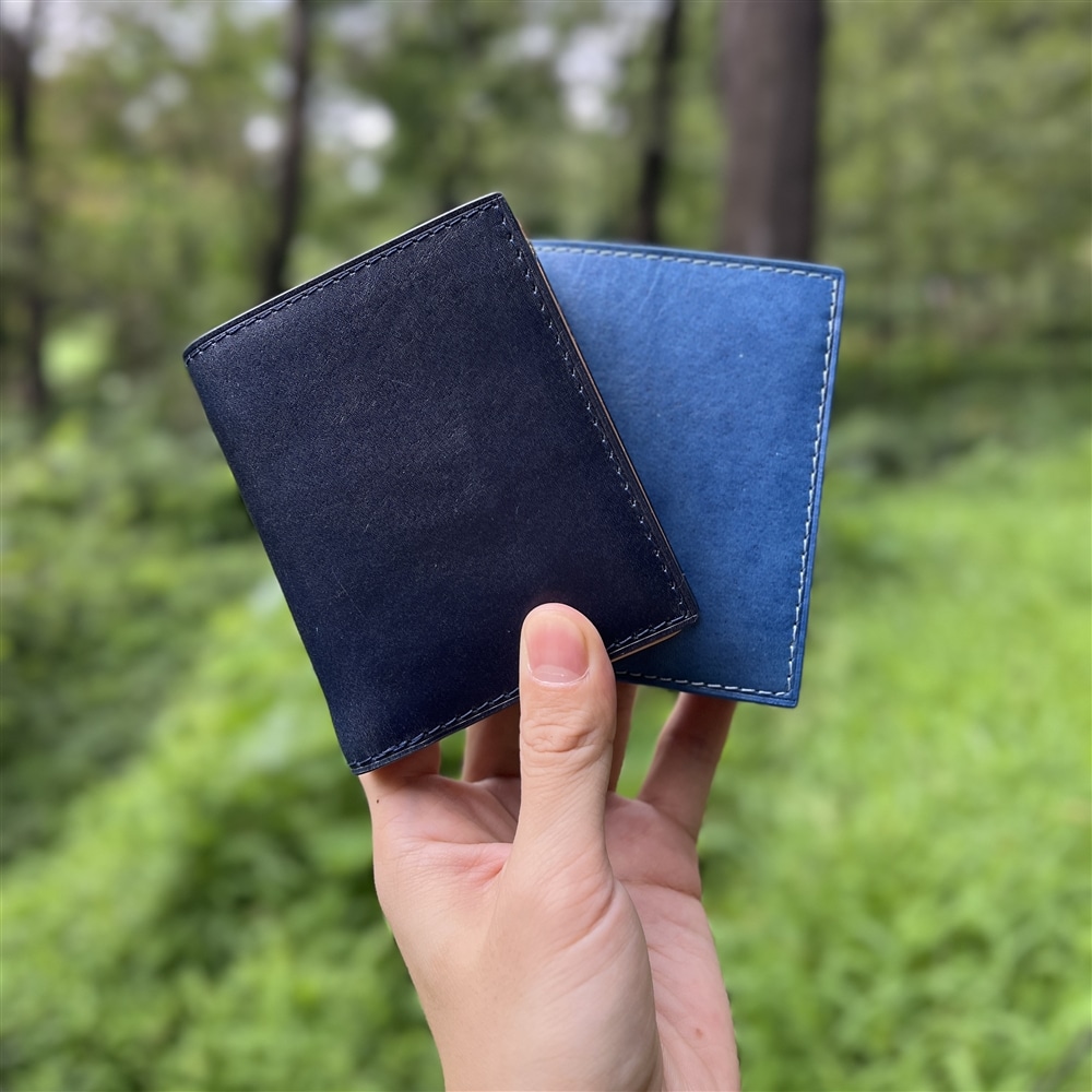 【BAGGY PORT／バギーポート】藍染めレザーを使用したコンパクトハーフウォレット！
