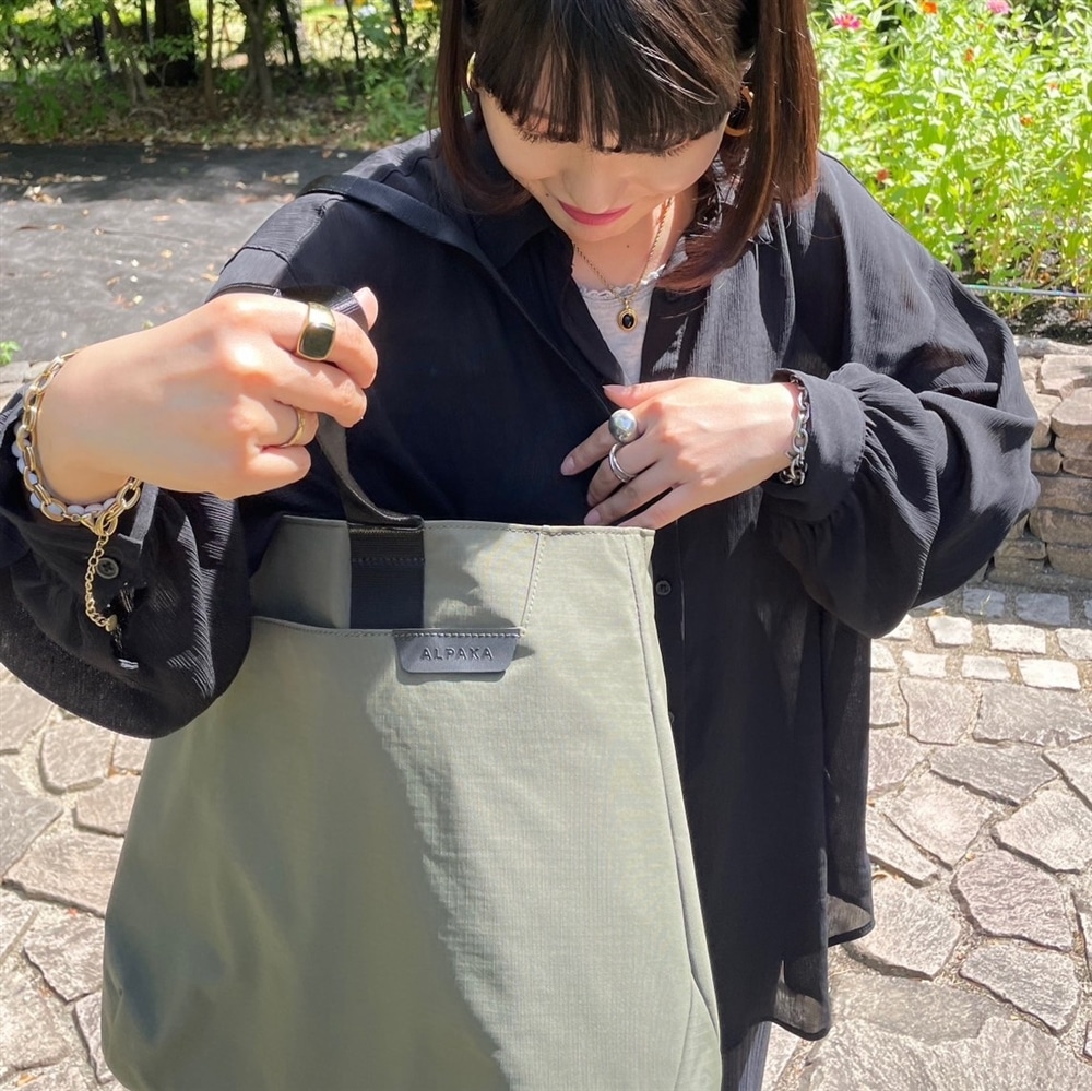 【ALPAKA】新色登場！折りたためるスマートなトートバッグ